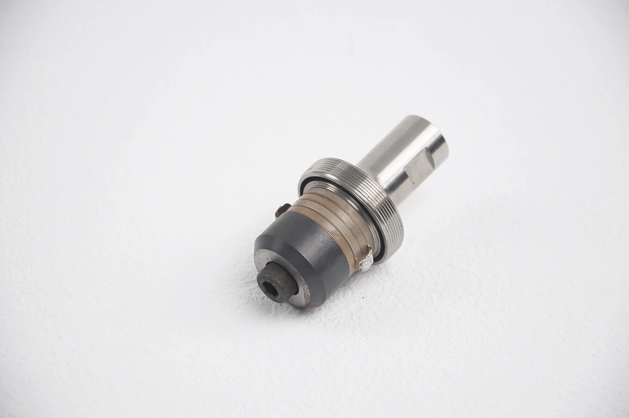 30kHz-800W-F30-ST-R