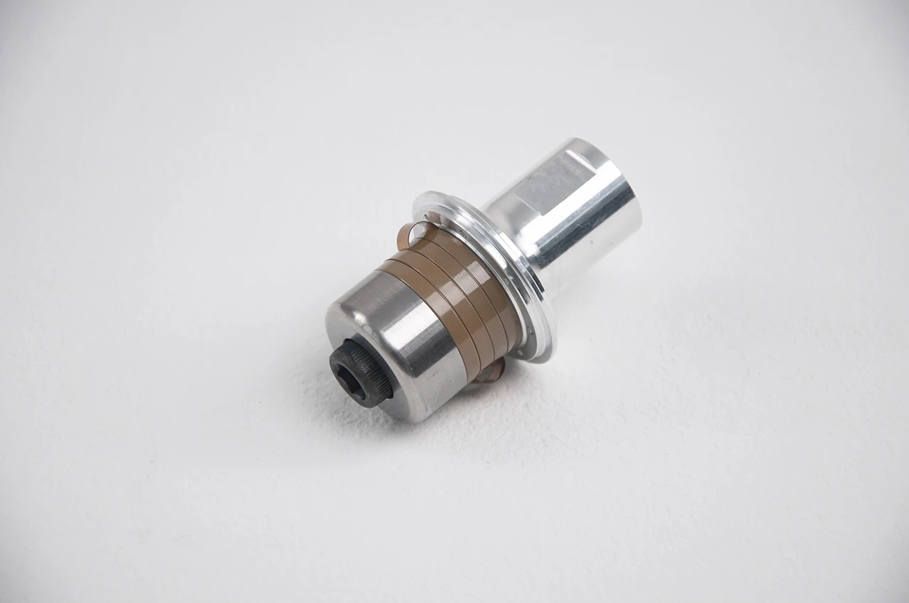 35kHz-900W-F30-SA-1